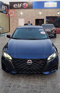 نيسان ألتيما